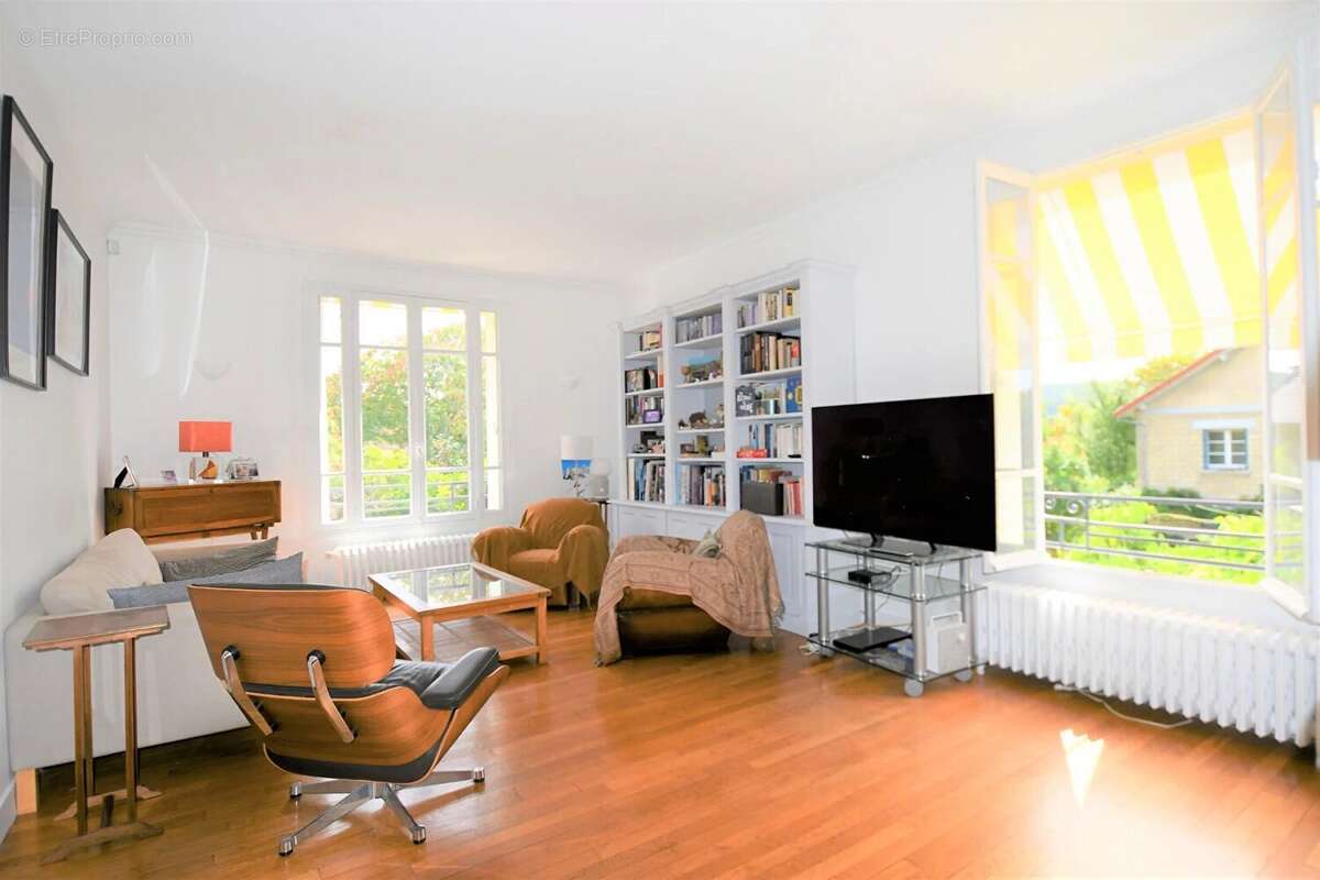 Maison à LE VESINET