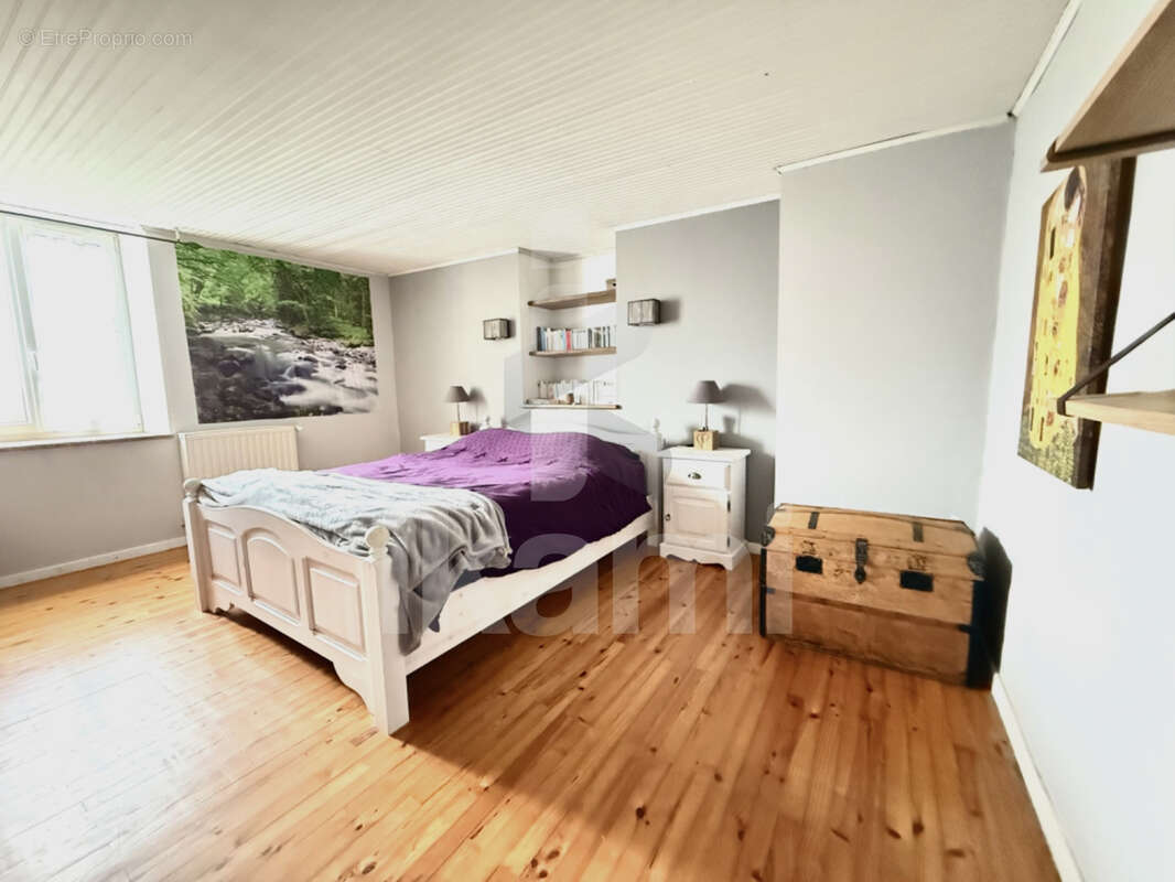 Maison à SAINT-BONNET-DE-CHAVAGNE