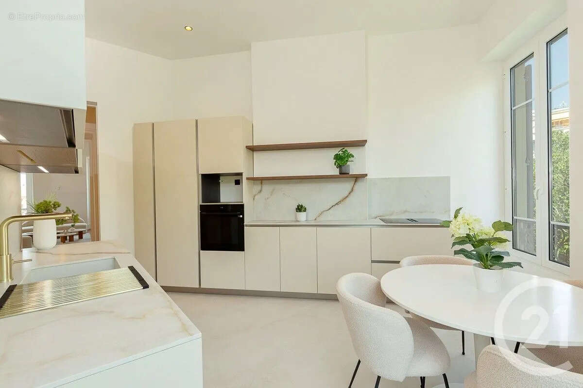 Appartement à NICE