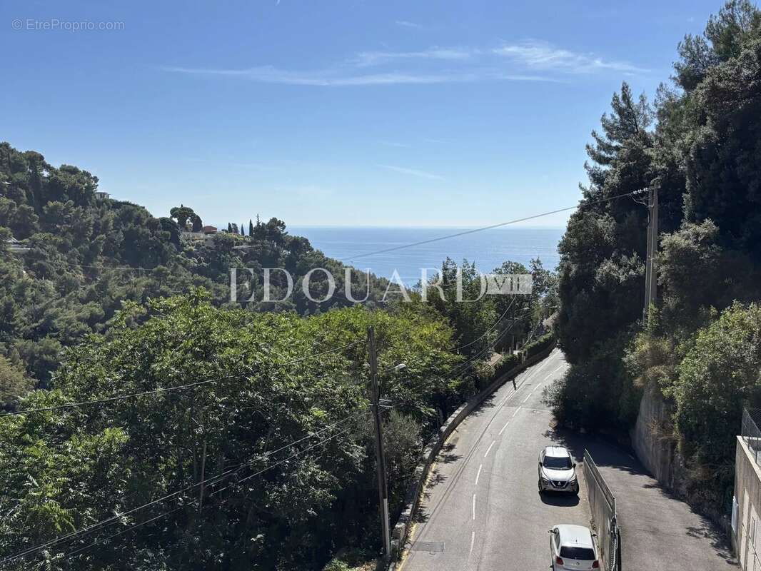 Appartement à ROQUEBRUNE-CAP-MARTIN