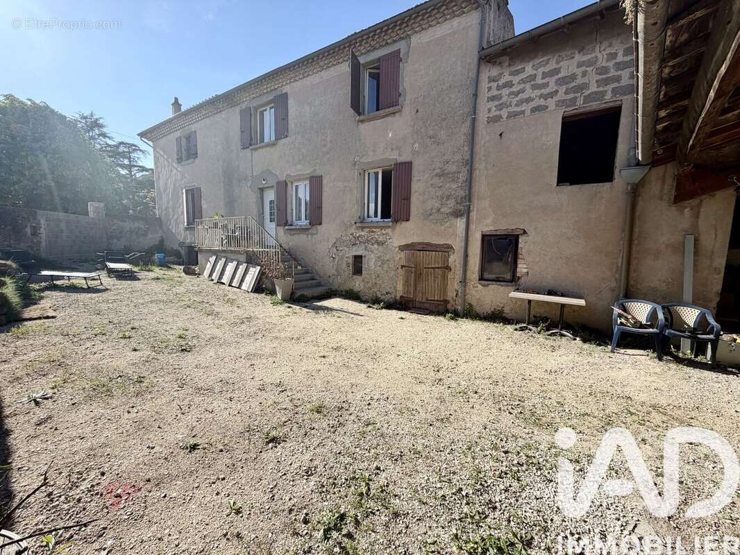 Photo 2 - Maison à SAINT-JEAN-DE-MUZOLS