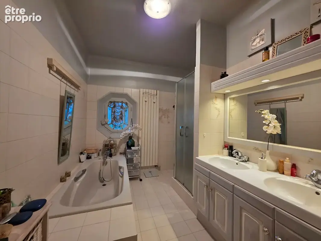 Maison de maître 272m² à Crevecoeur - photo 10