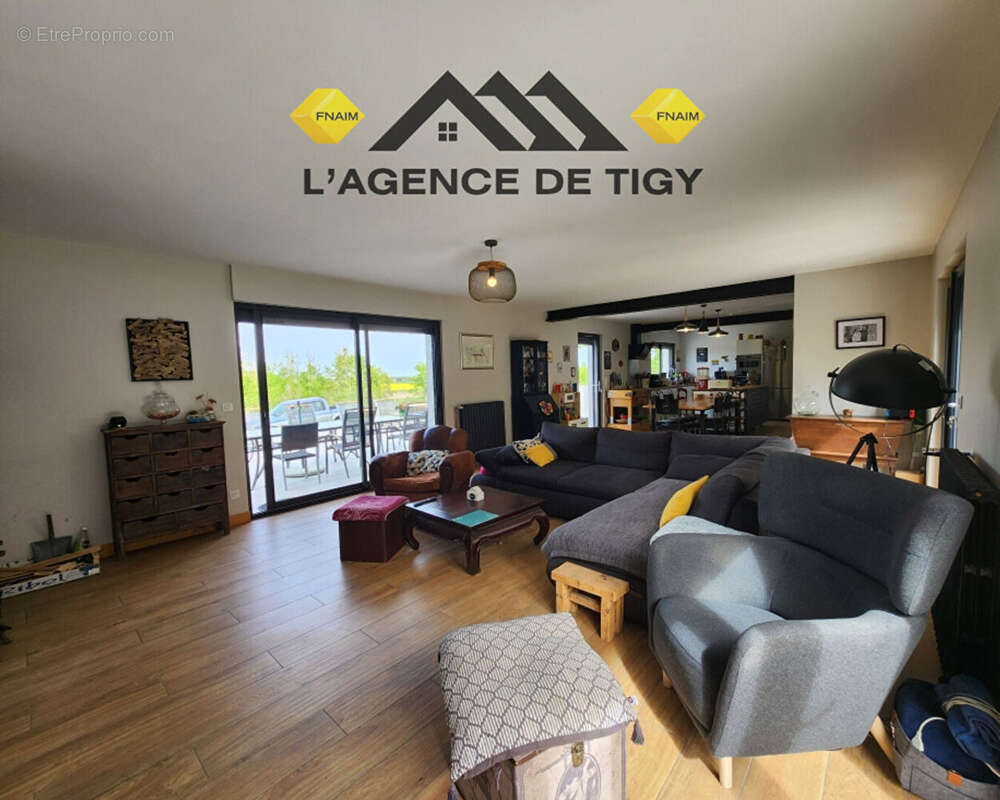 Maison à VIENNE-EN-VAL