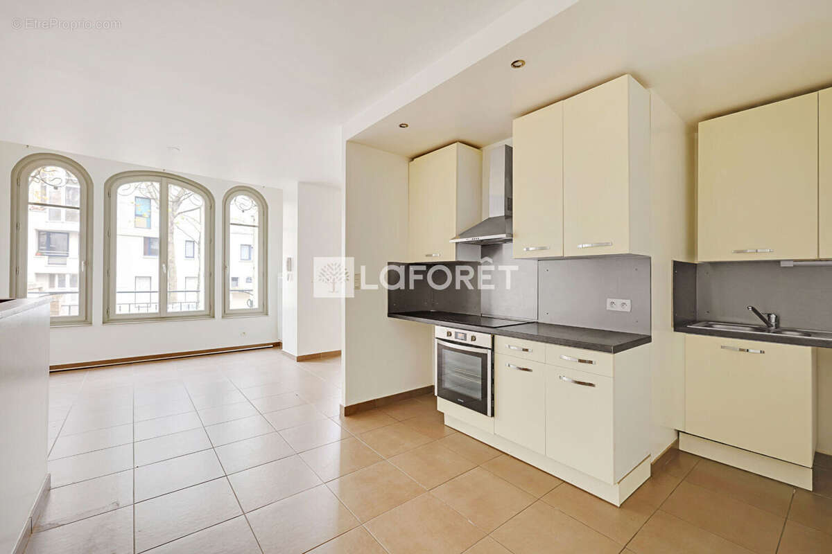 Appartement à PARIS-15E