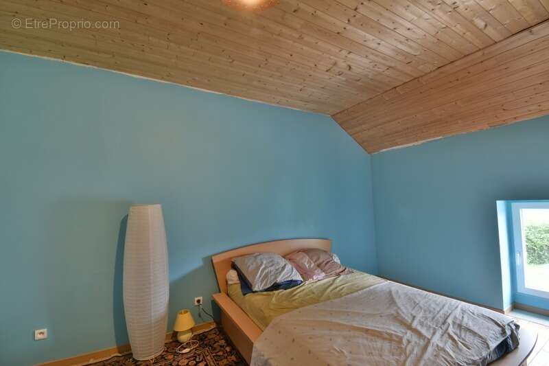 Maison à SAINT-LEGER-MAGNAZEIX