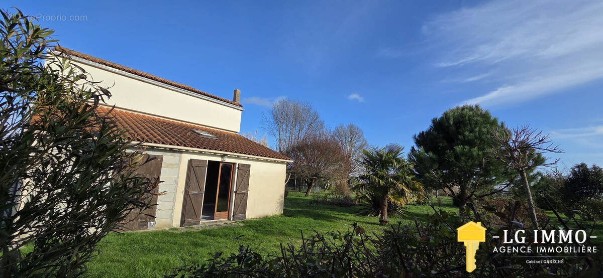 Maison à SAINT-FORT-SUR-GIRONDE