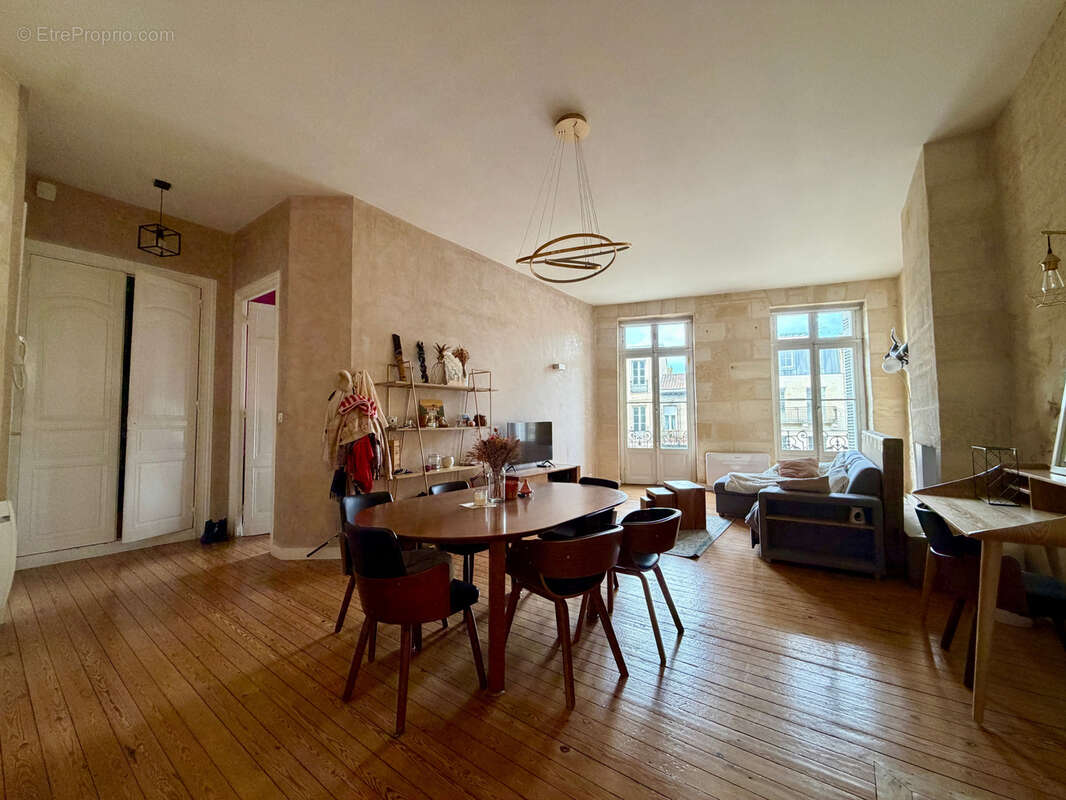 Appartement à BORDEAUX