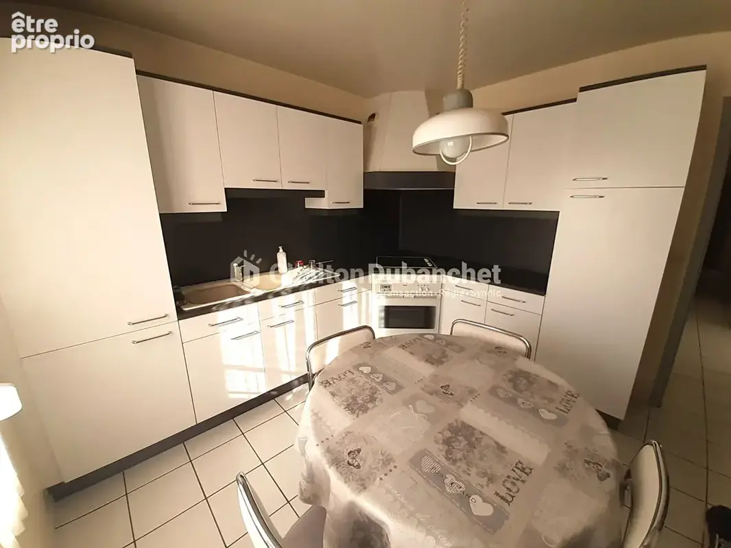 Appartement 3 pièces 73 m² à vendre à Feurs (42110) - photo 2