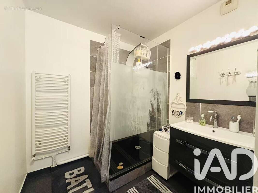 Photo 9 - Appartement à ROSNY-SOUS-BOIS