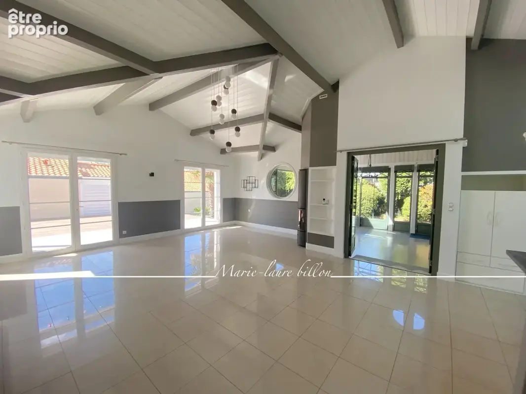 Maison à vendre 5 pièces SAINT HILAIRE DE RIEZ (85), plain pied 3 chambres+garage+jardin clos, à 300 M de la plage - photo 5