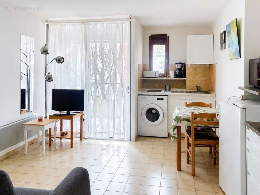 Appartement à LAMALOU-LES-BAINS