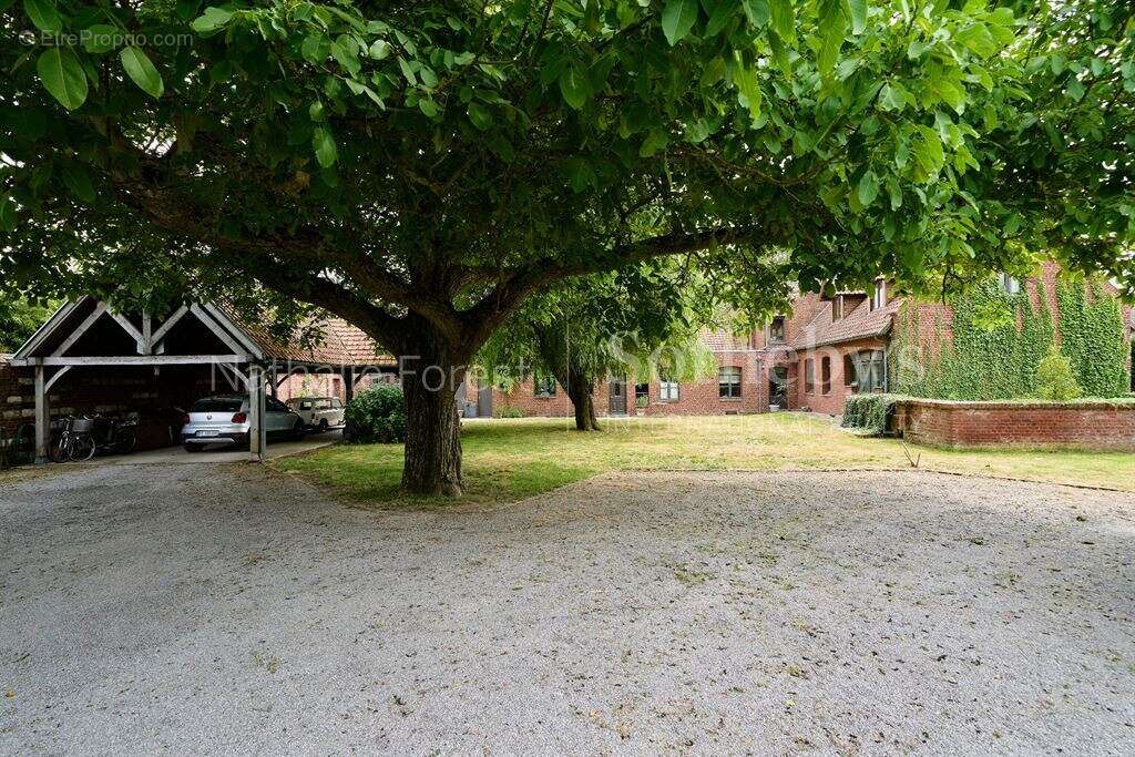 Maison à FACHES-THUMESNIL