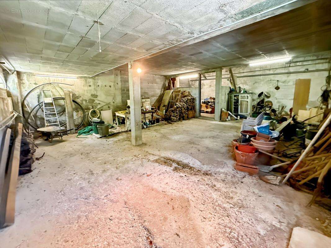 Nice gairaut – villa provençale avec vue mer, piscine, terrain de 2 000 m² et garage de 100 m² - photo 22