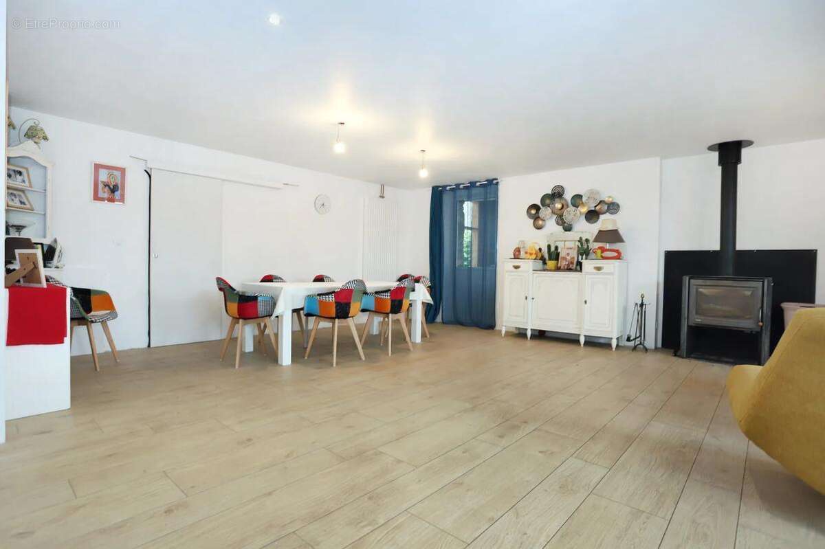 Maison à SENONNES