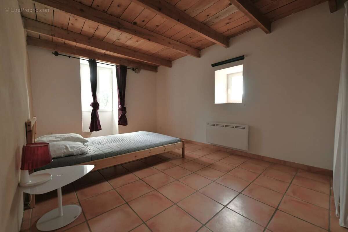 Appartement à UZES