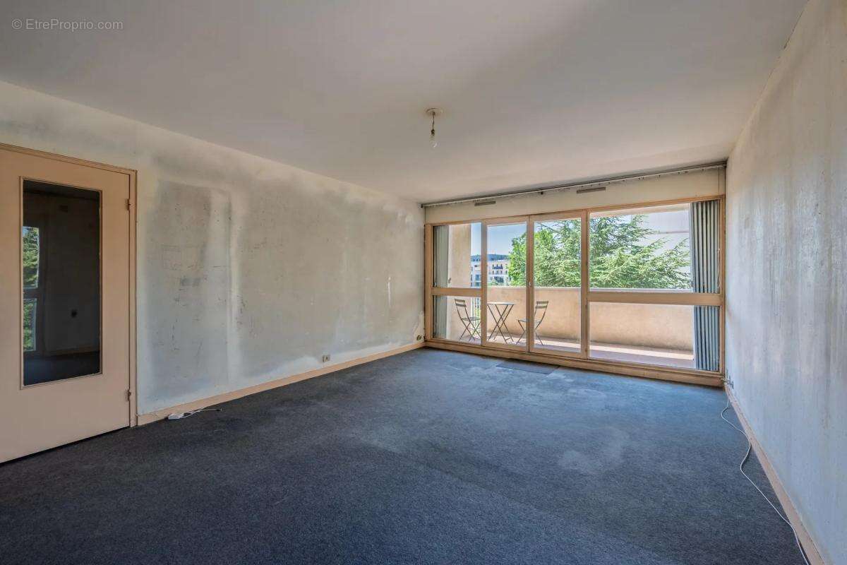 Appartement à VELIZY-VILLACOUBLAY