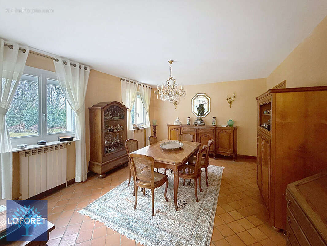 Maison à MAUREPAS
