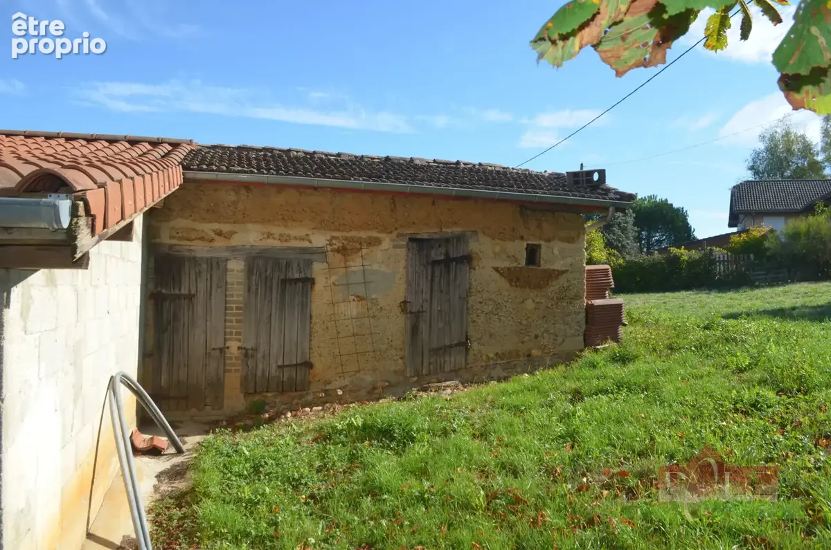 Saint-sorlin-de-vienne – ancien corps de ferme à rénover de 81,17 m² avec 460 m² de dépendances et 4 770 m² de terrain – fort po - photo 15