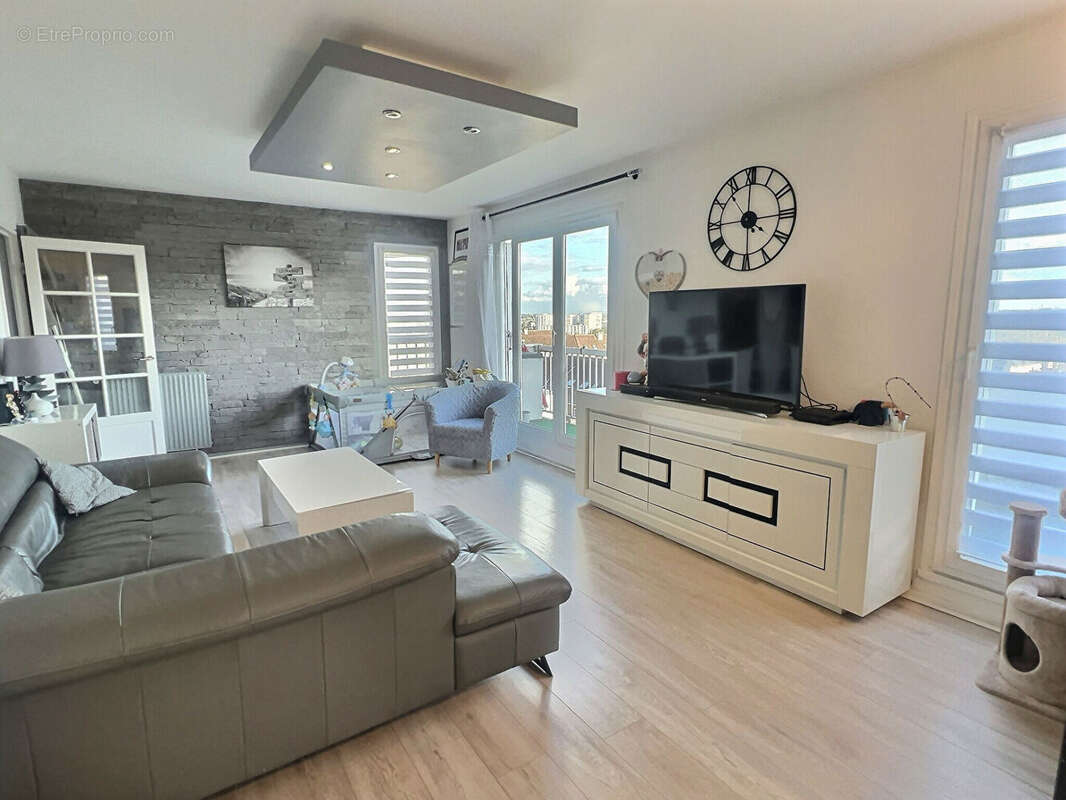 Appartement à THIAIS