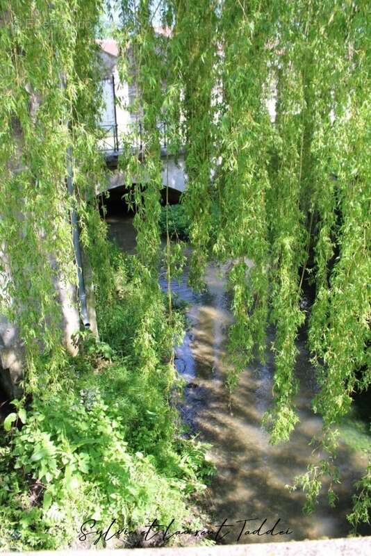 Maison à BARBEZIEUX-SAINT-HILAIRE