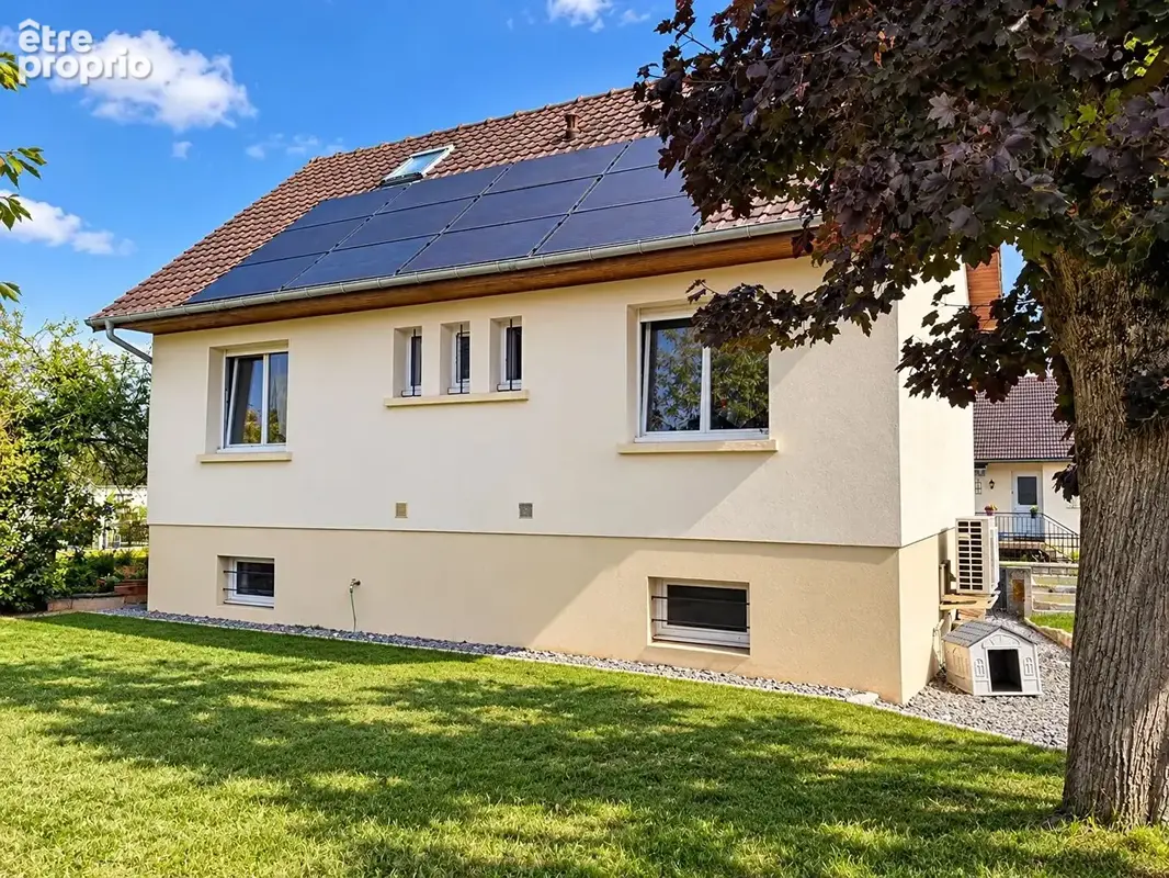 Maison familiale avec sous-sol total et terrain de 600 m² - photo 1