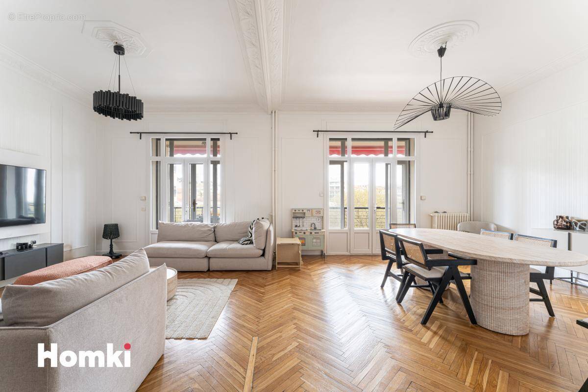 Appartement à MARSEILLE-8E