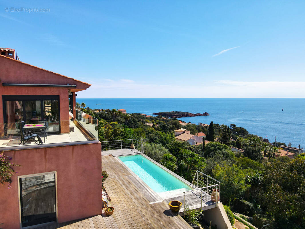 Maison à SAINT-RAPHAEL