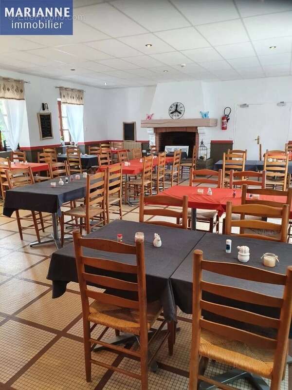 Commerce à VILLEFRANCHE-DE-PANAT