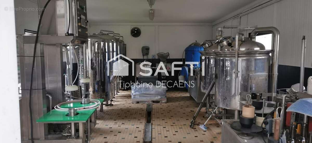 Photo 4 - Commerce à SAUMUR