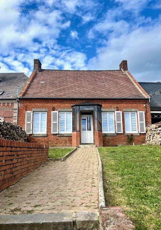 Maison à LESCHELLES