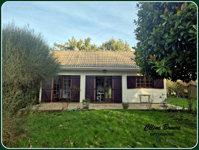 Maison à MEZY-SUR-SEINE