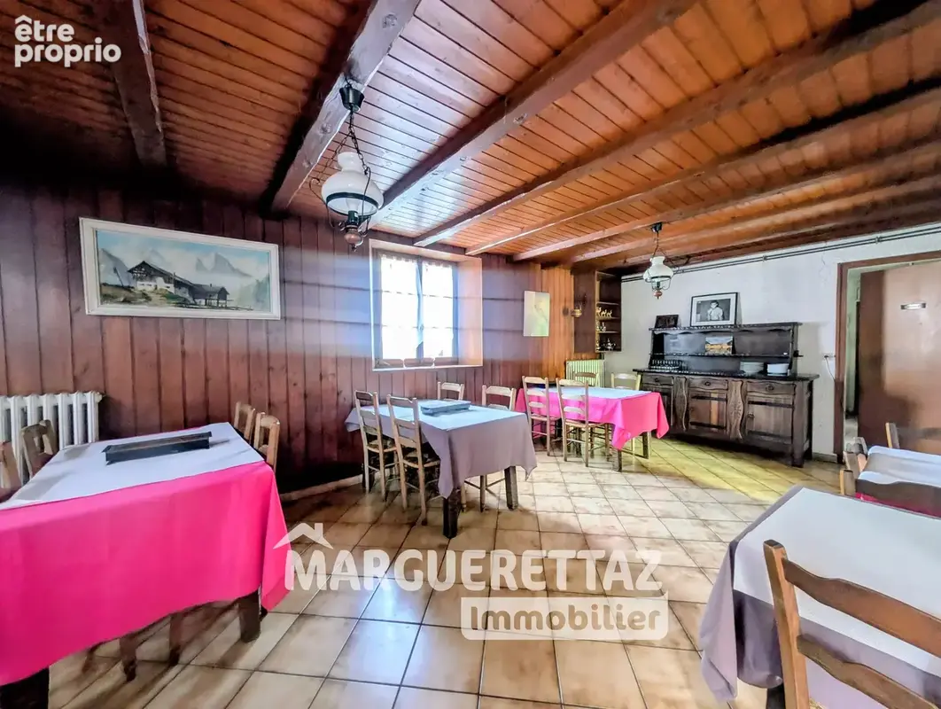 Local commercial + maison SAINT JEOIRE - photo 7