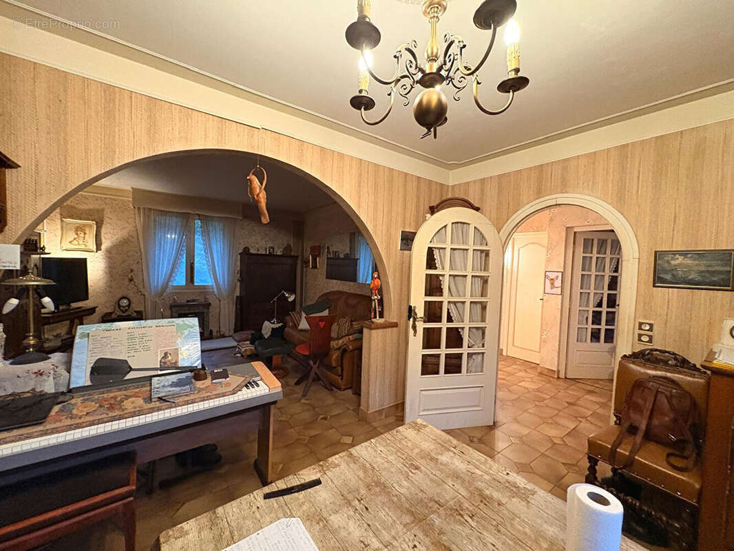 Maison à SAINT-JEAN-DU-DOIGT