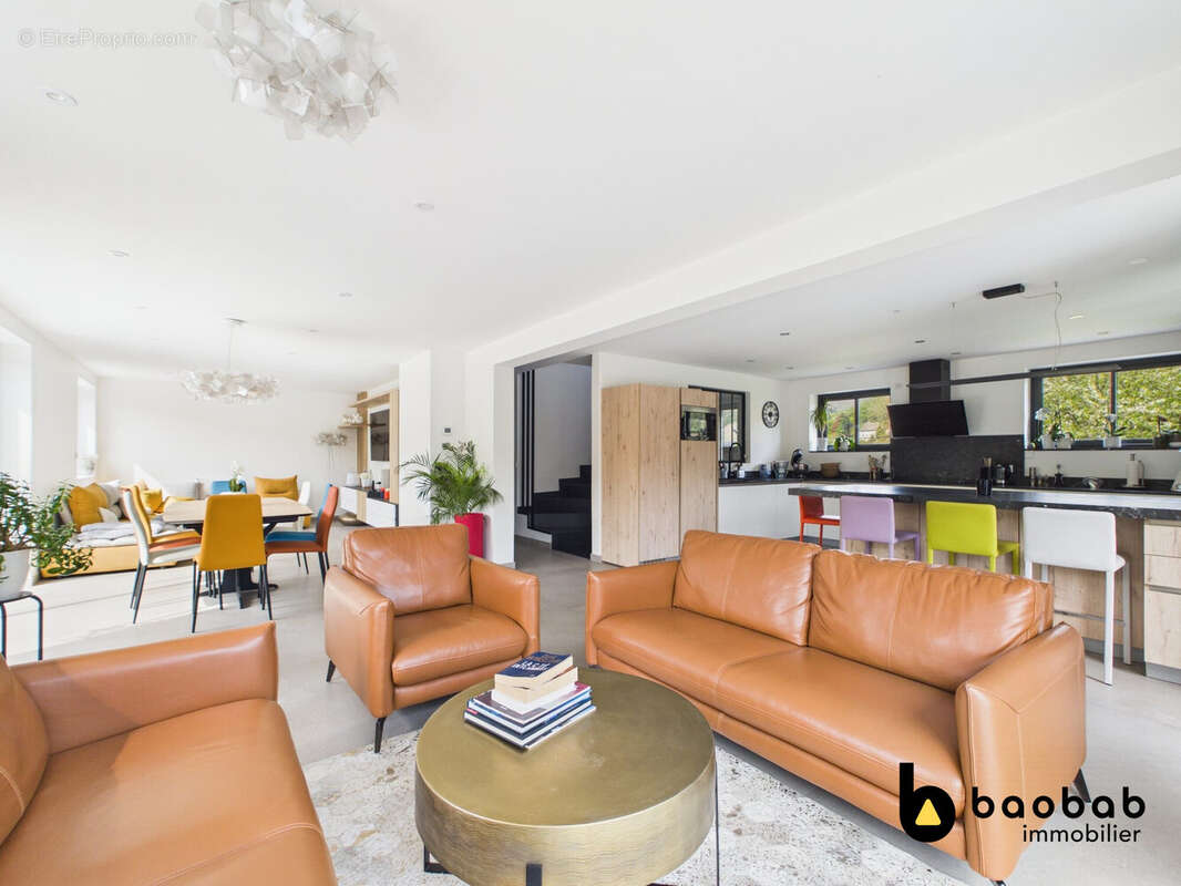 Maison à SAINT-JEOIRE-PRIEURE