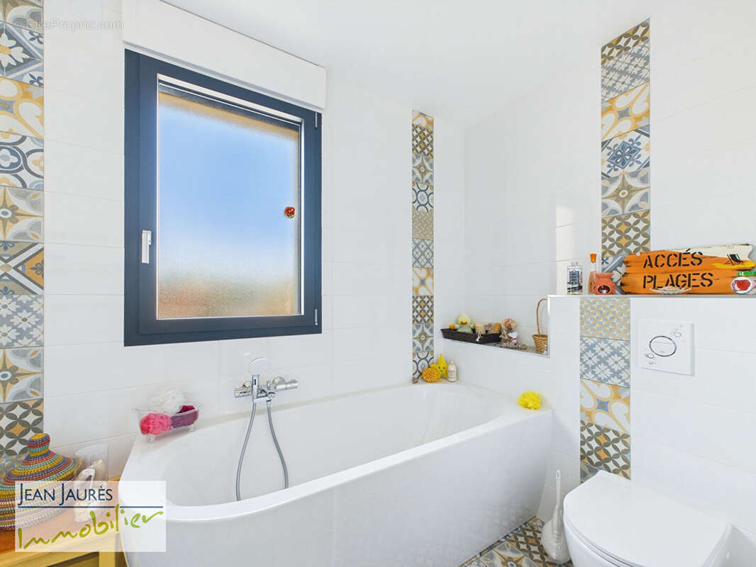 Maison à SAINTE-SAVINE