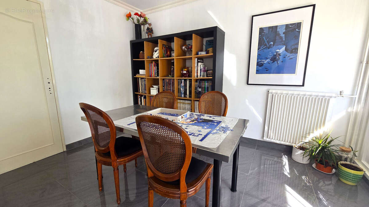 Appartement à HOUILLES