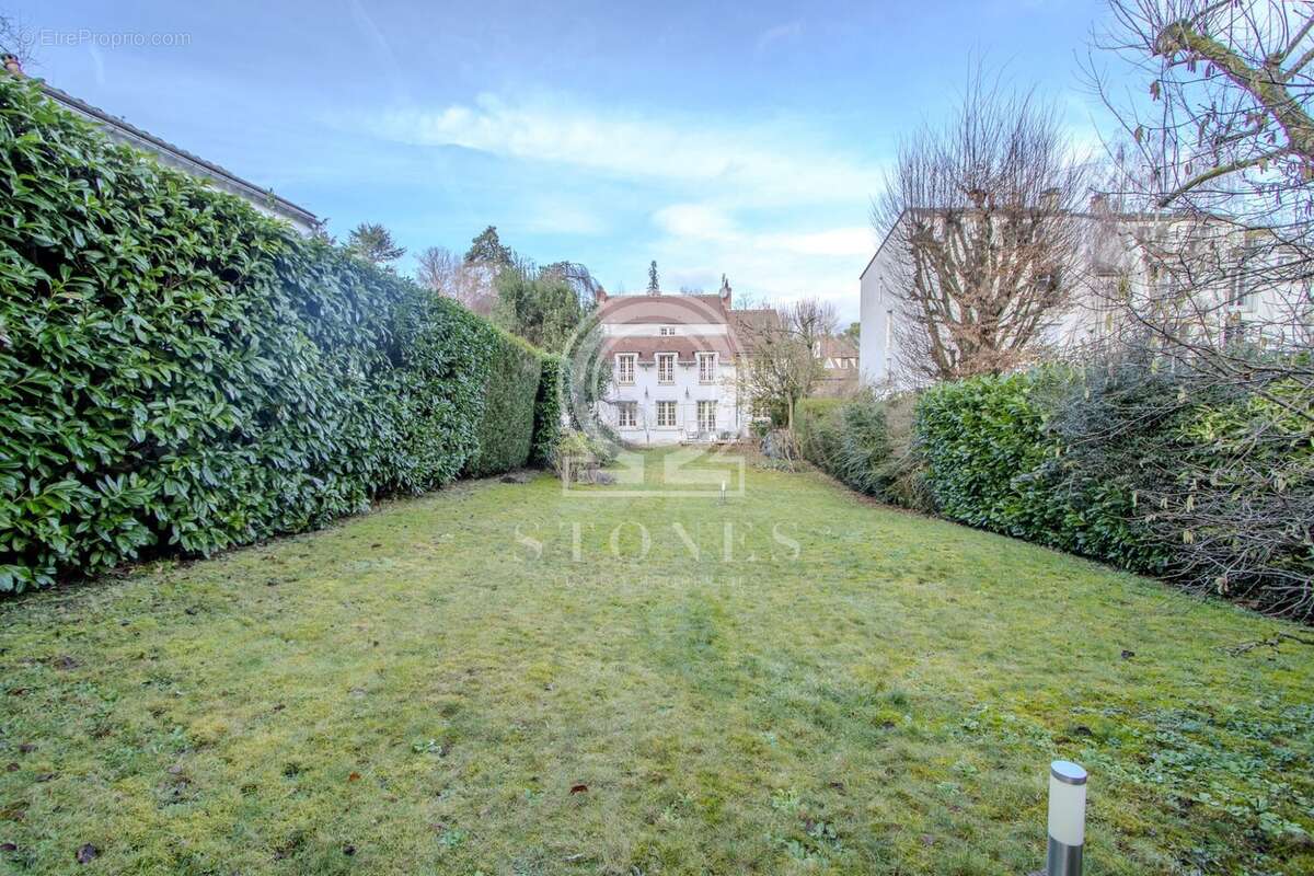 Maison à LOUVECIENNES