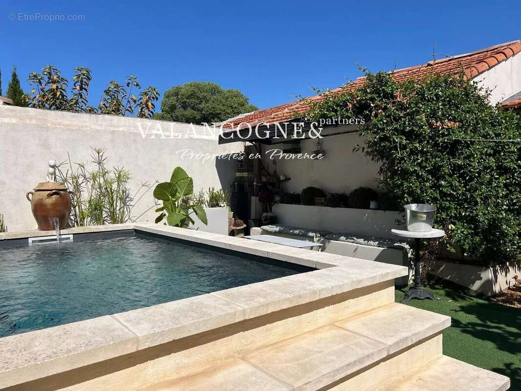 Maison de village avec piscine - photo 10