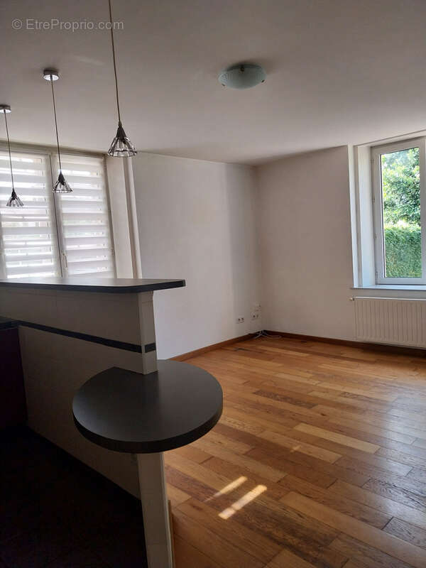 Appartement à LAY-SAINT-CHRISTOPHE