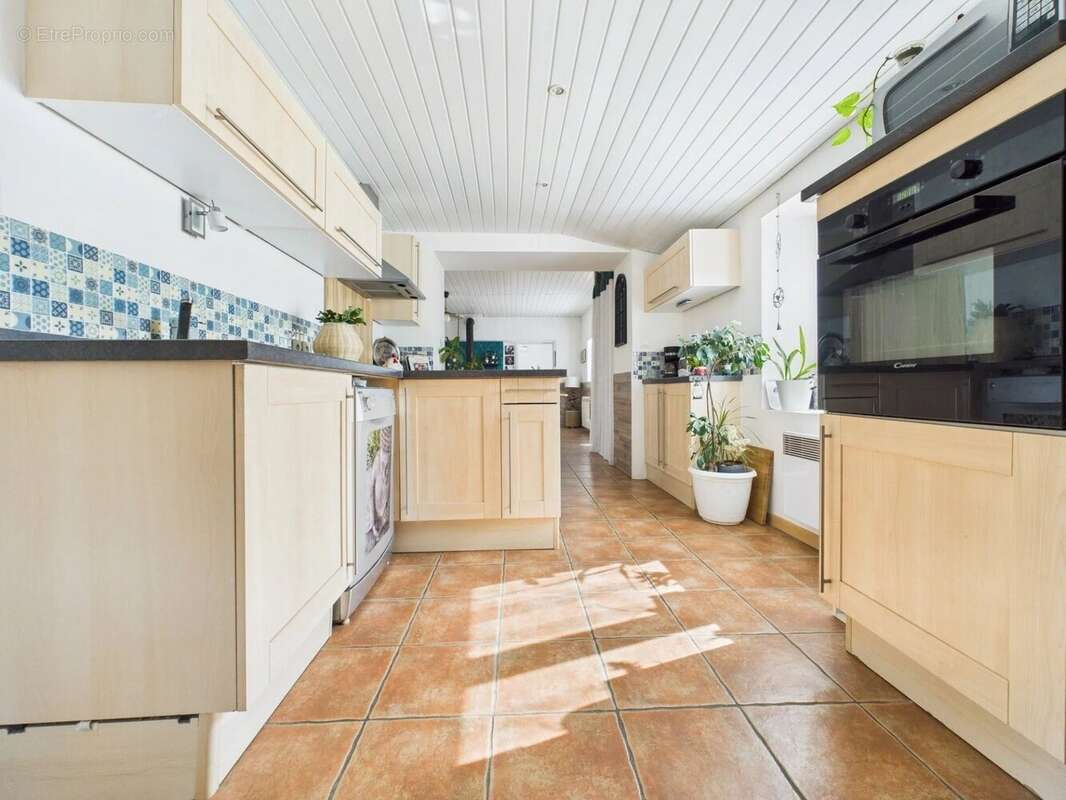 Maison de 77 m2, 3 chambres sur parcelle de 1000 m2 - photo 2