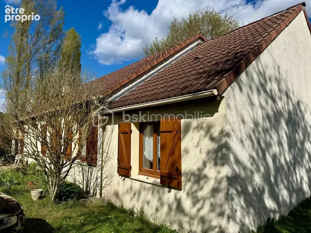 Pavillon familial de plain-pied 123 m², 4 chambres, terrain clos et arboré - photo 3
