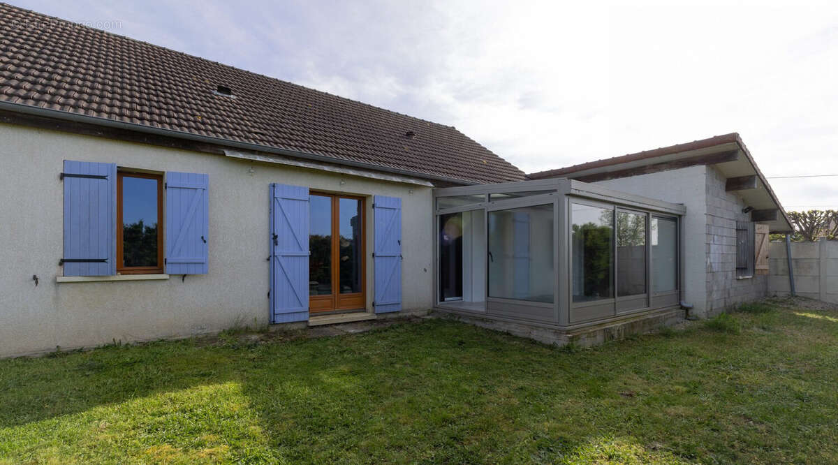 Maison à BONNARD