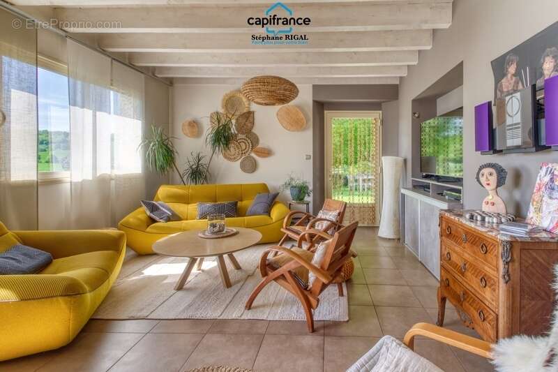 Maison à MONTCUQ