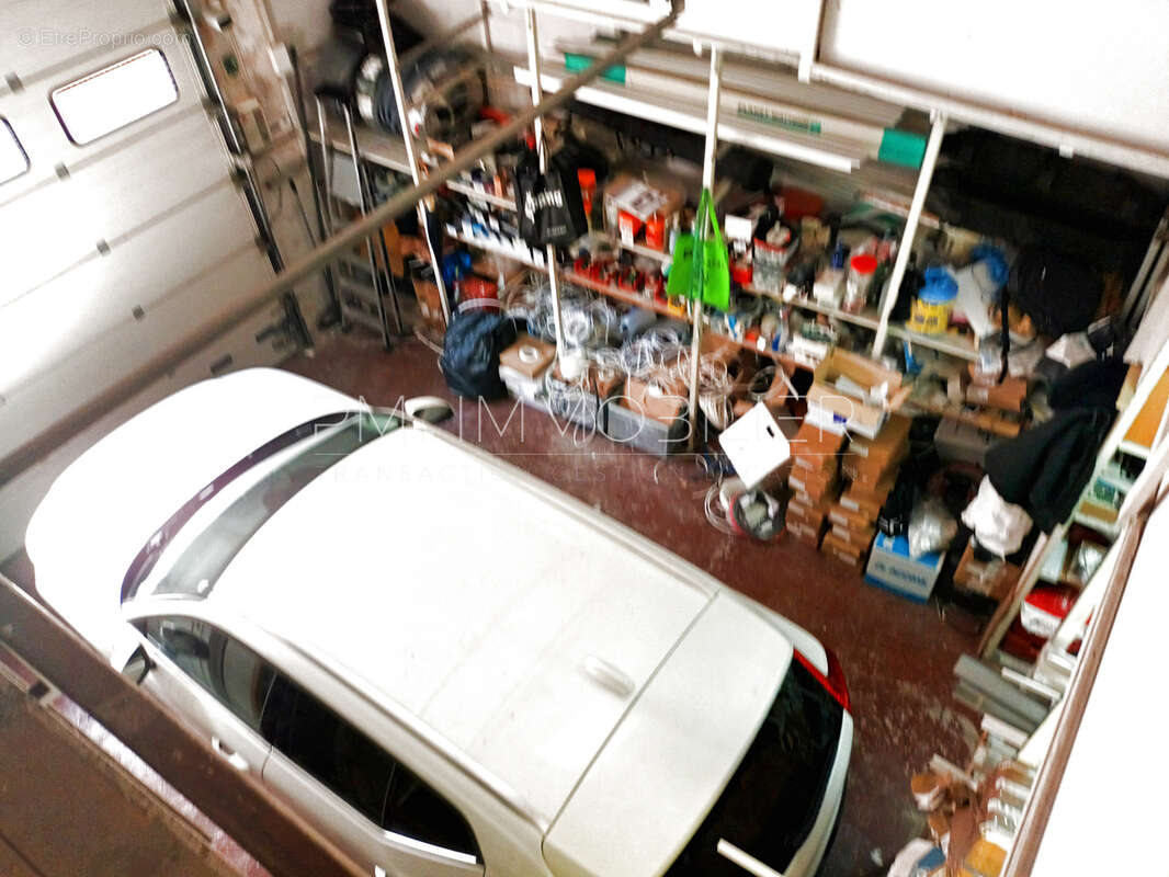 Commerce à MARSEILLE-1E