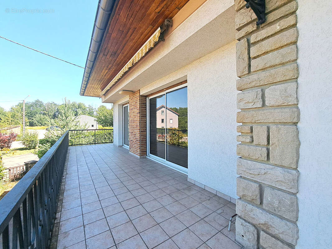 Maison à PERRIGNY