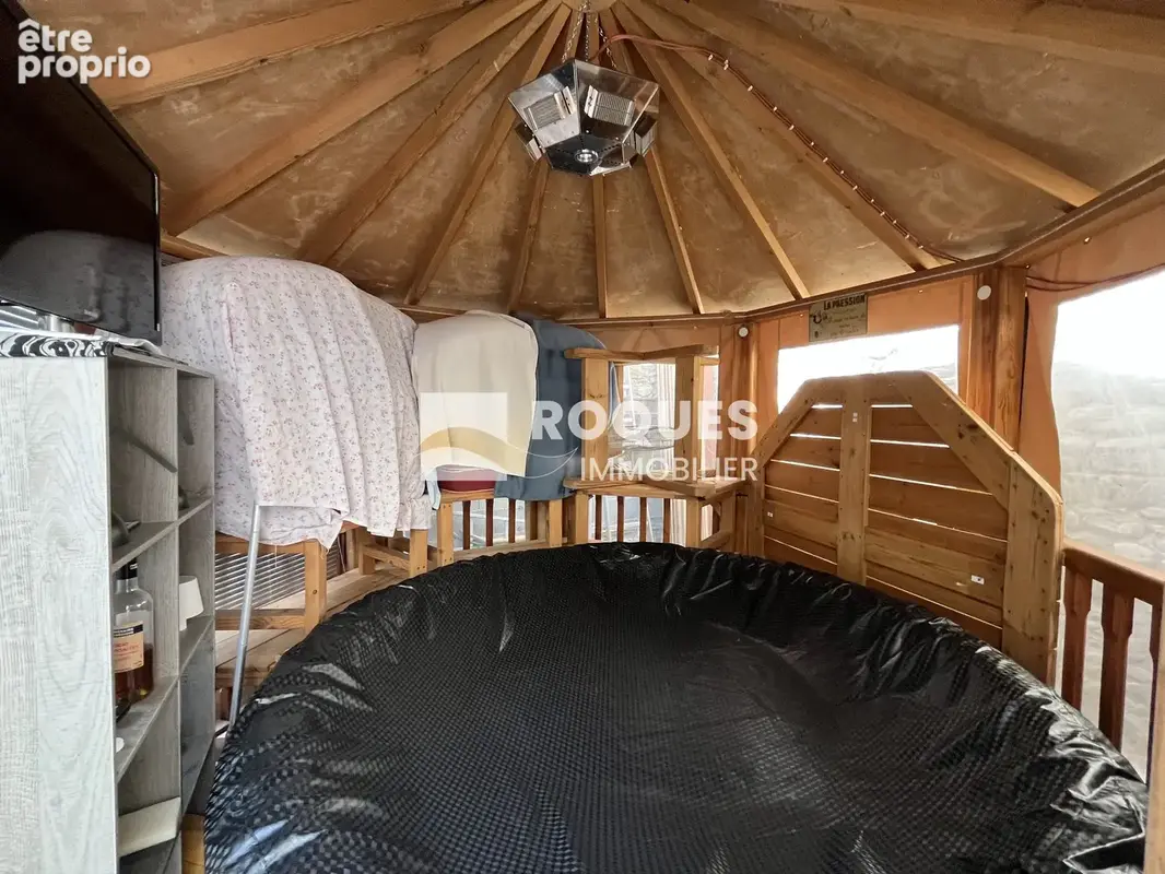 A Vendre, Maison avec cour et garage, ROSIS - photo 17