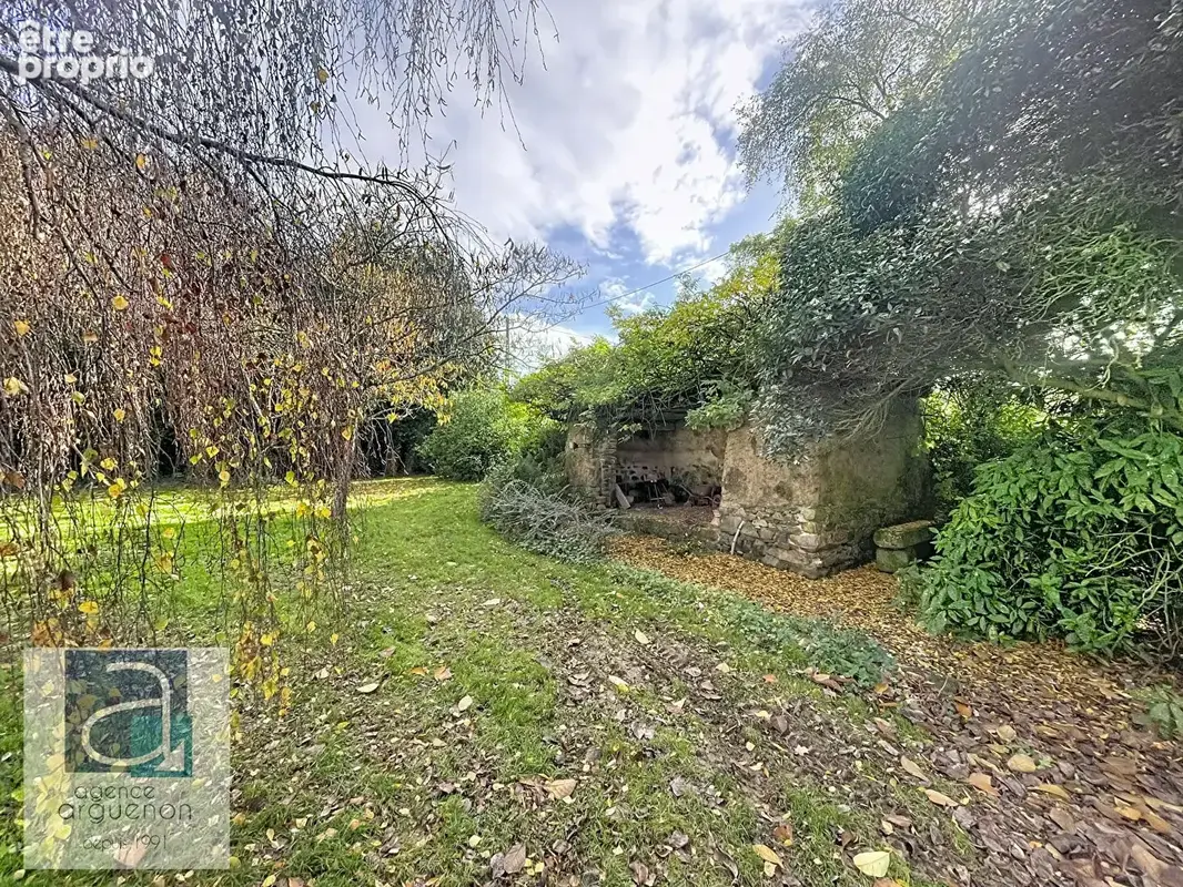 CAULNES- Propriété de caractère avec gîte indépendant et vastes dépendances - photo 16