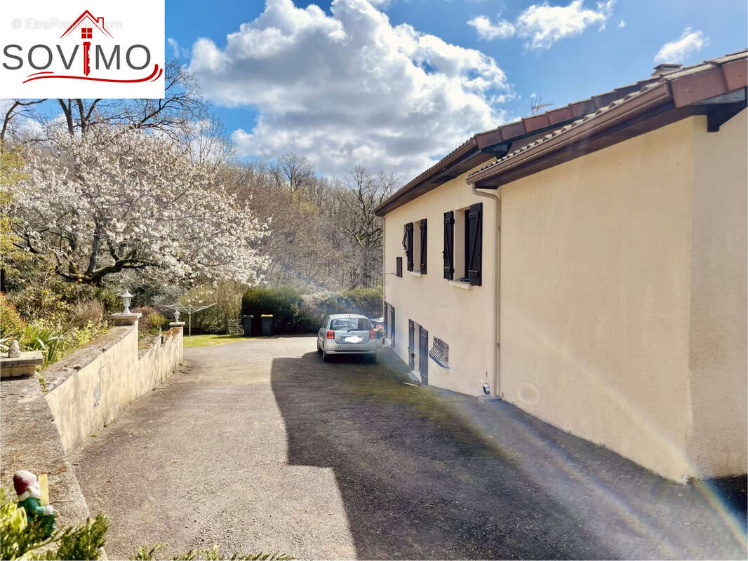 Maison à BRILLAC