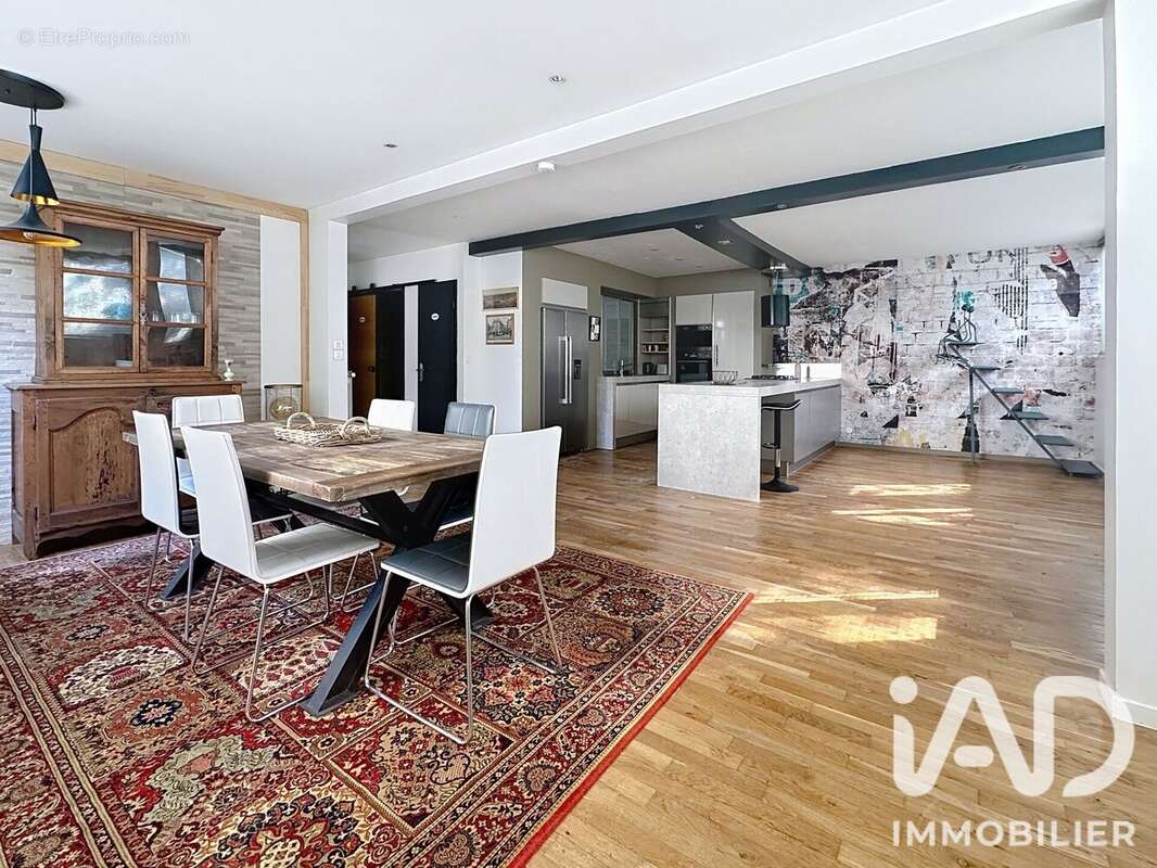 Commerce 312 m² à Aurillac  - photo 5