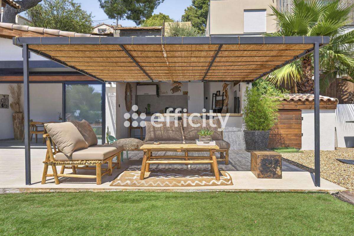 Maison 134 m² à Marseille-16e  - photo 4